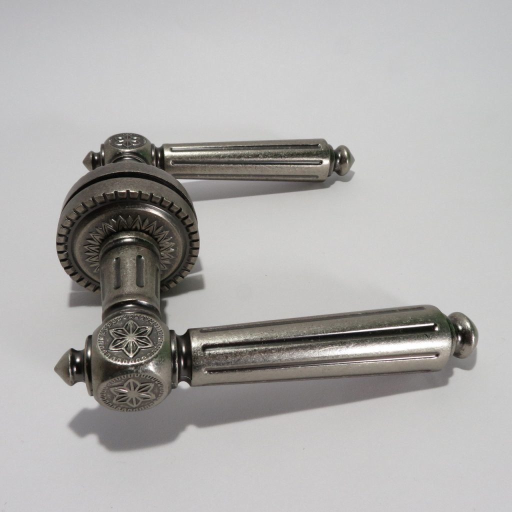 802935275 w640 h640 ruchka mezhkomnatnaya armadillo