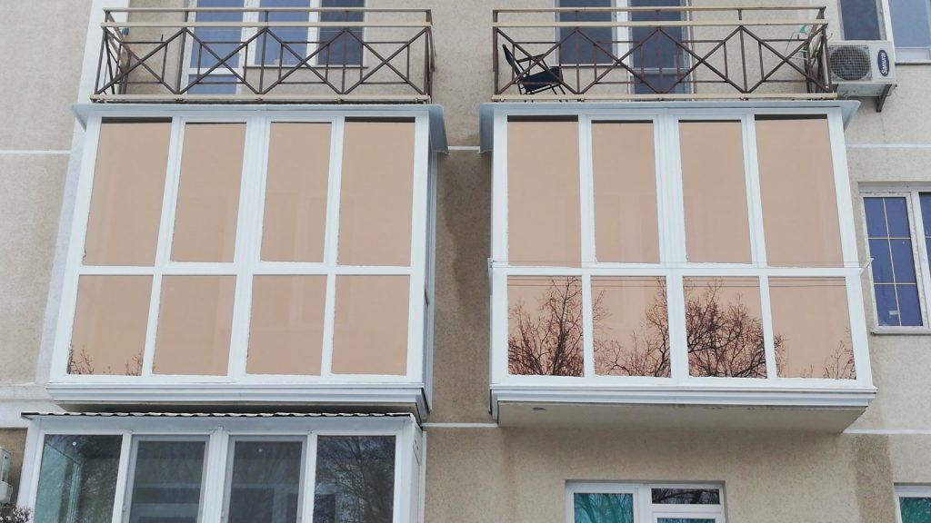 Установка 3-х пластиковых балкона по ул Крылова