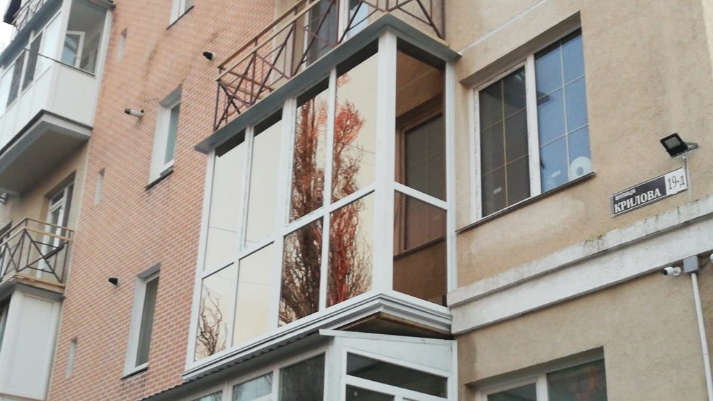 Установка 3-х пластиковых балкона по ул Крылова